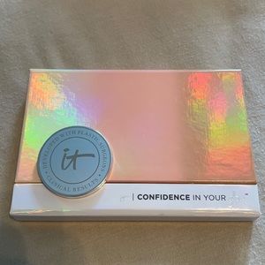 IT cosmetic bronzer, blush, highlighter and brush